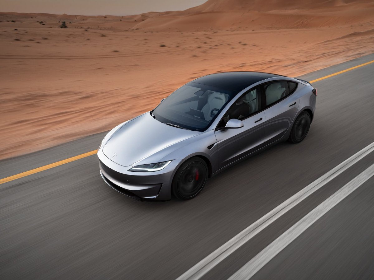 Tesla to Re-Launch FSD in China With Local Data Center