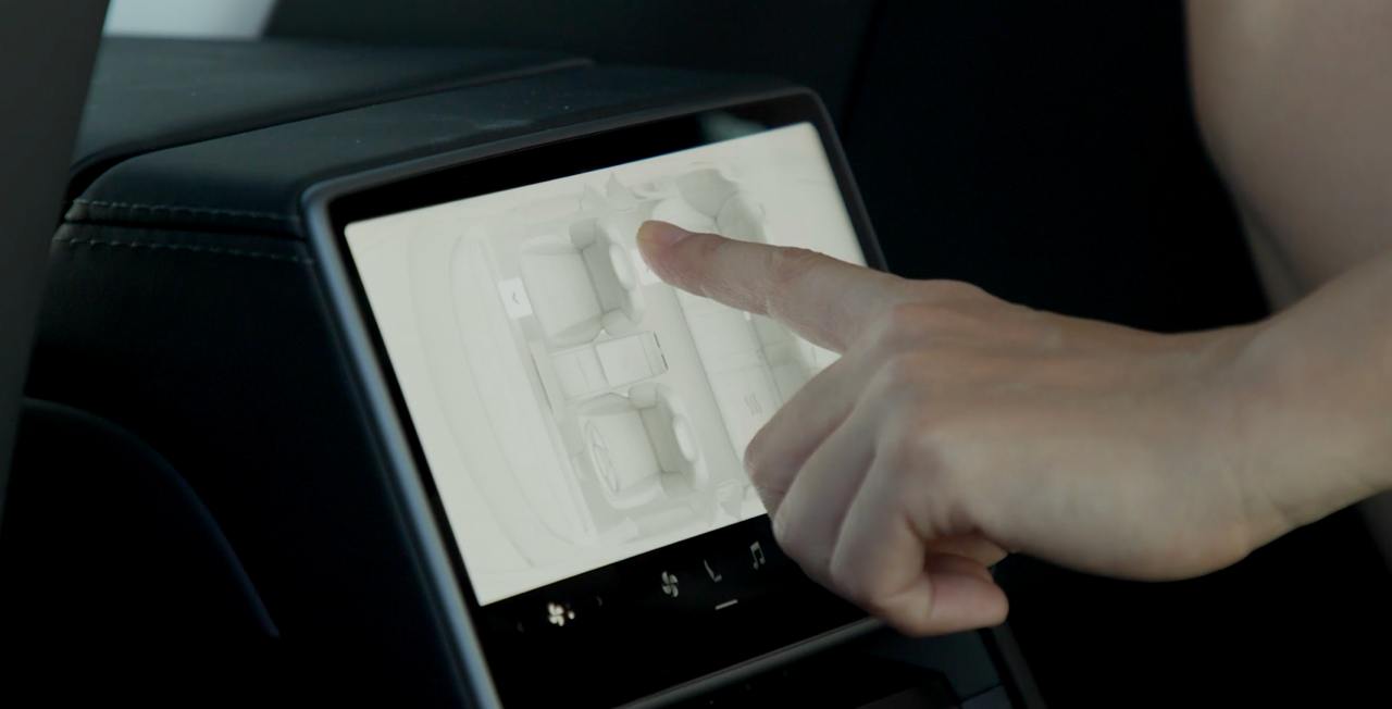 What Does the Rear Screen in a Tesla Do and Why Is It Useful?