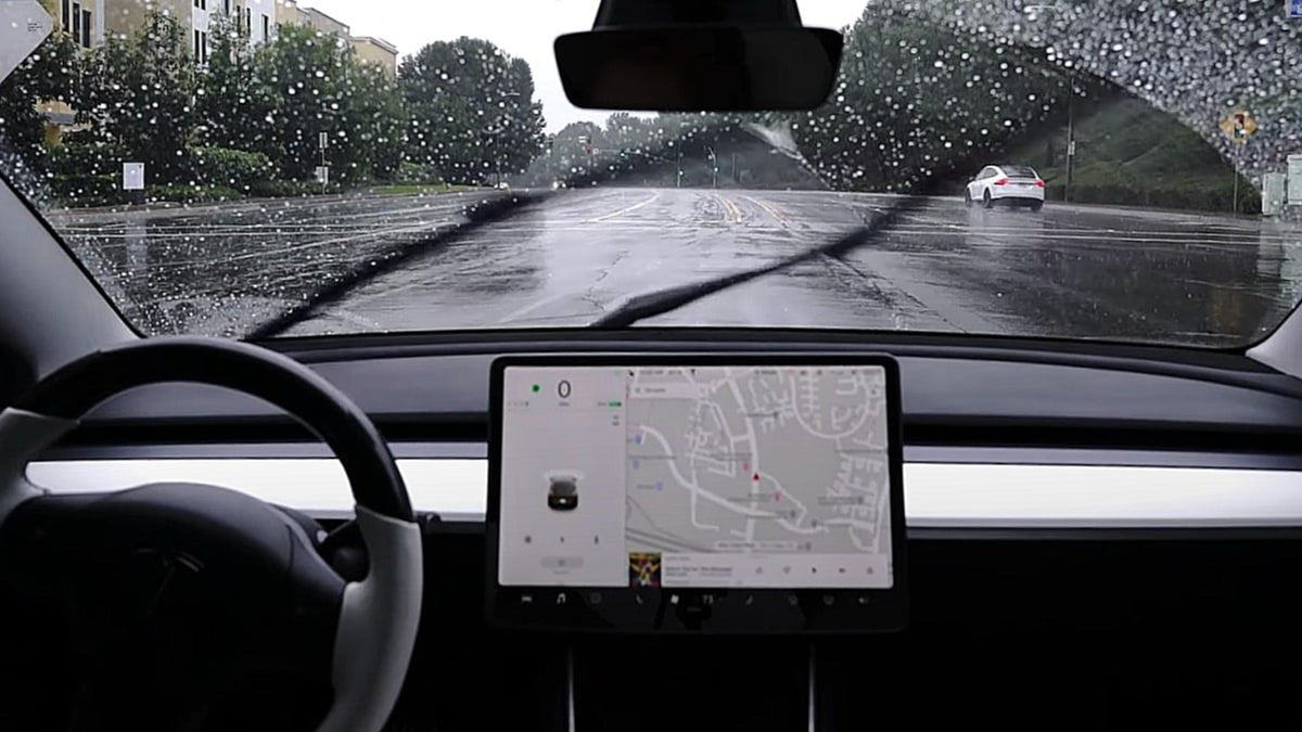 Tesla Improves Auto Windshield Wipers, More Changes Coming In FSD V14.3