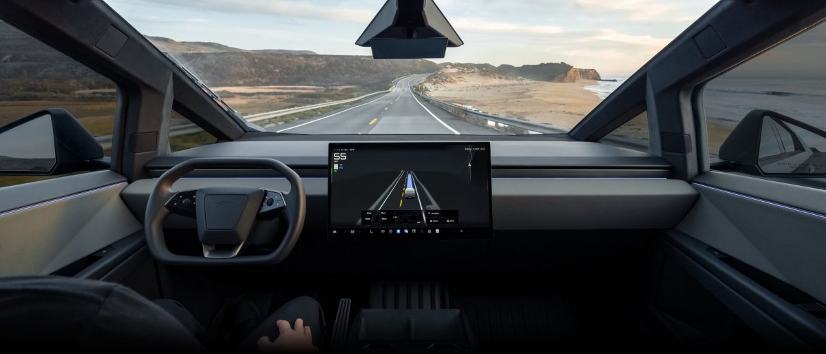 Tesla Influencer Sends Speeding Ticket to Tesla Over FSD