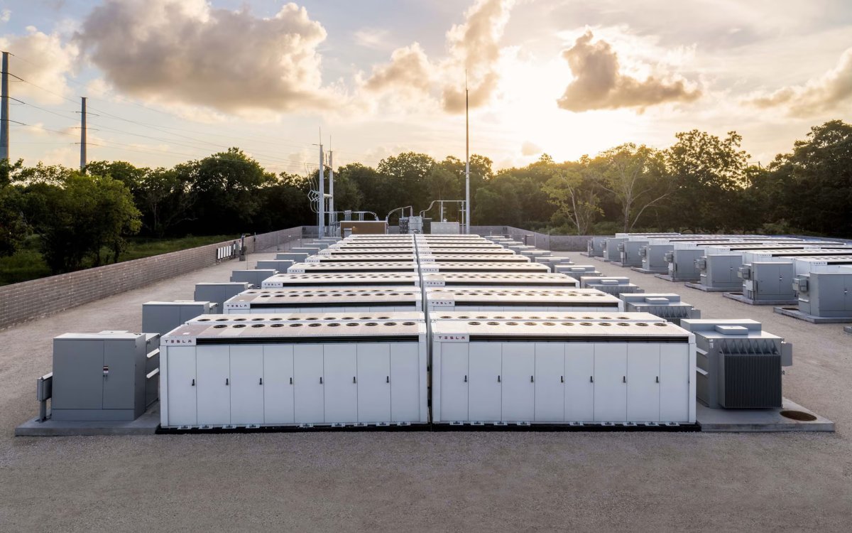 Tesla Trademarks Megapod; Will Turn Idle Superchargers Into Distributed Compute