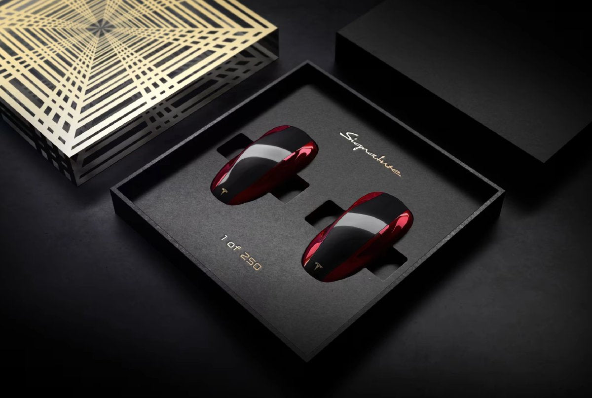 Tesla Announces Model S/X Signature Edition Delivery Event
