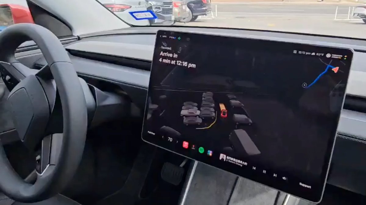 A Look at Tesla’s Robotaxi UI — and What Happens If You Touch the Steering Wheel