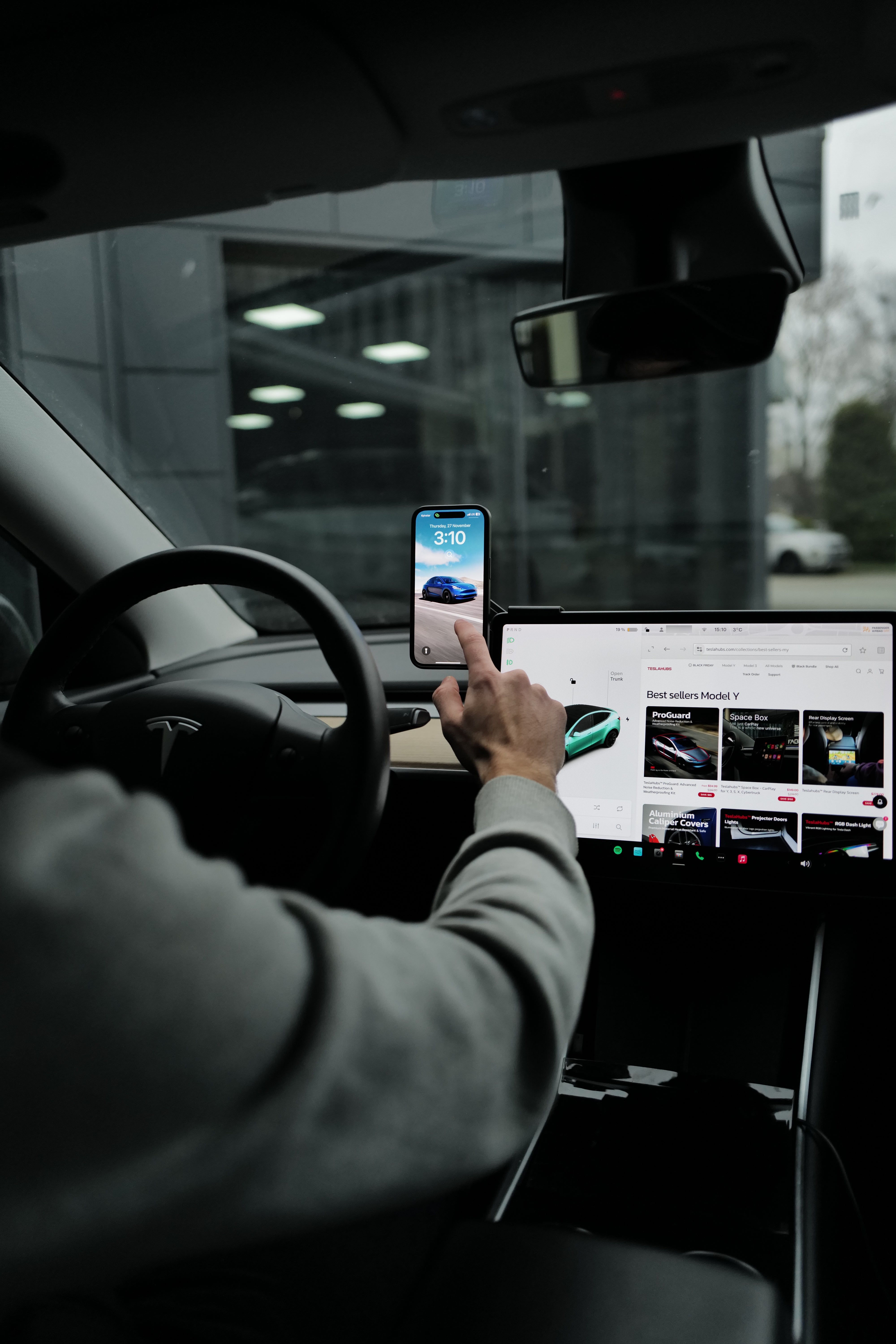 Supporto per telefono Teslahubs™ MagSafe