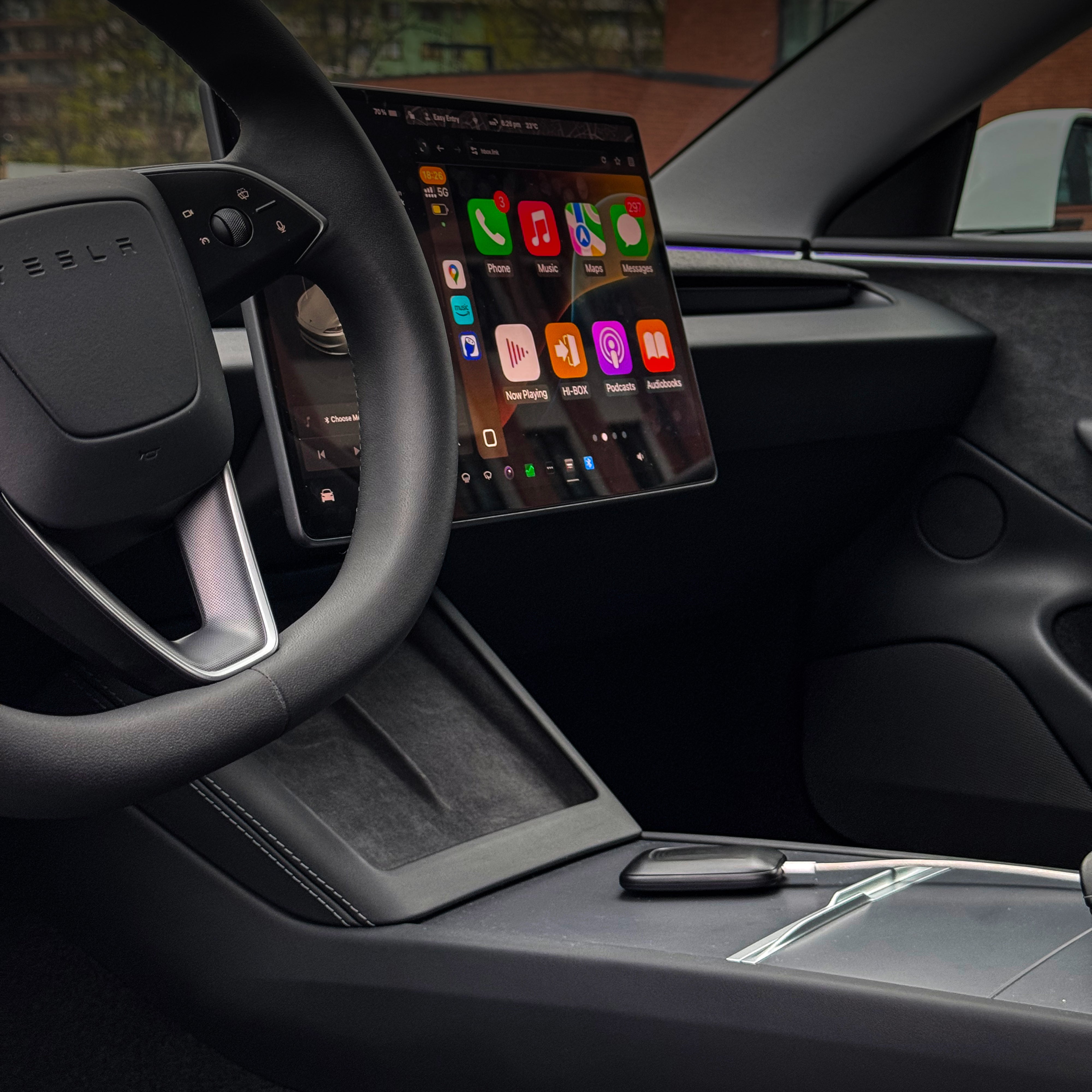Teslahubs™ Space Box – CarPlay für Y, 3, S, X, Cybertruck
