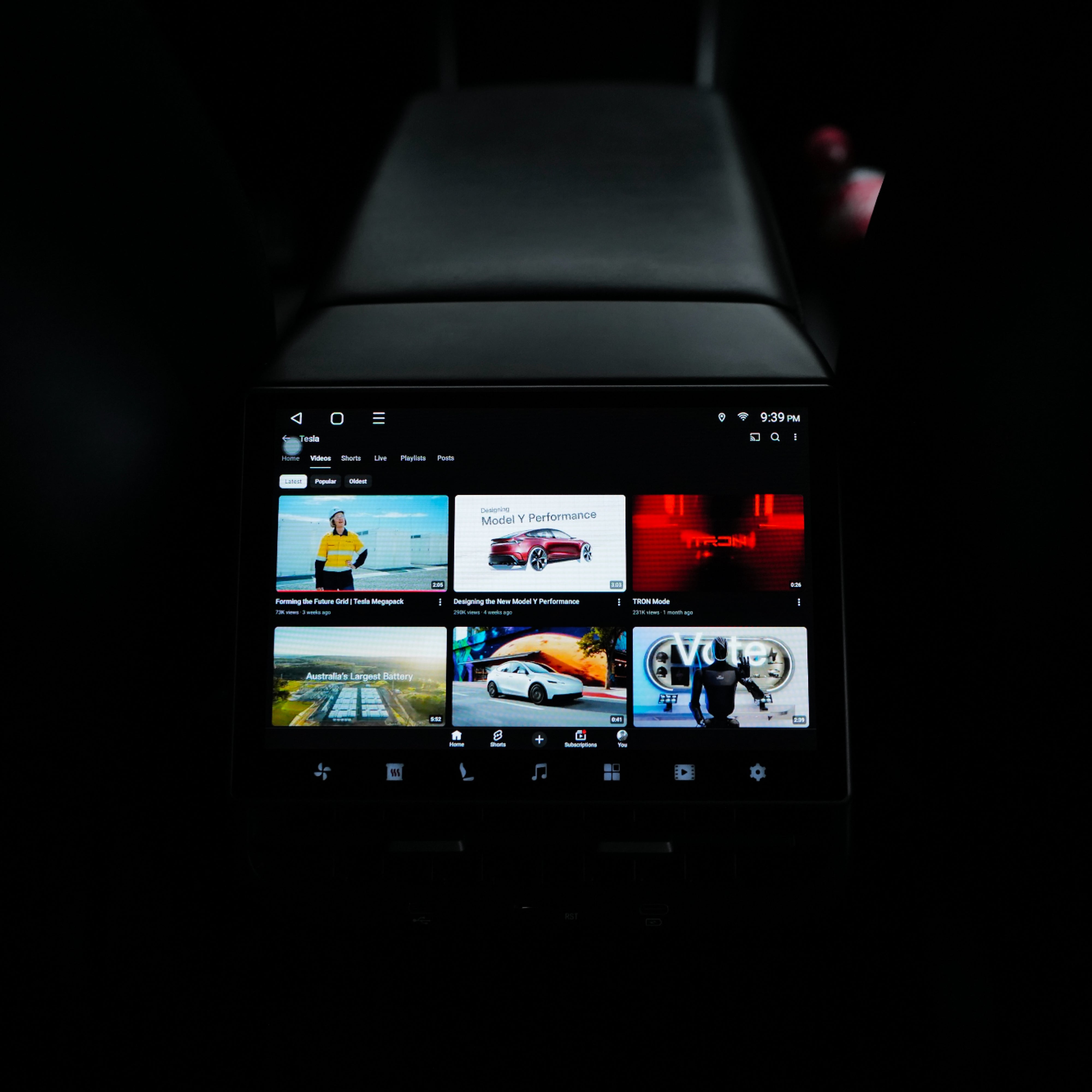 Teslahubs™ Rear Display Screen ULTRA