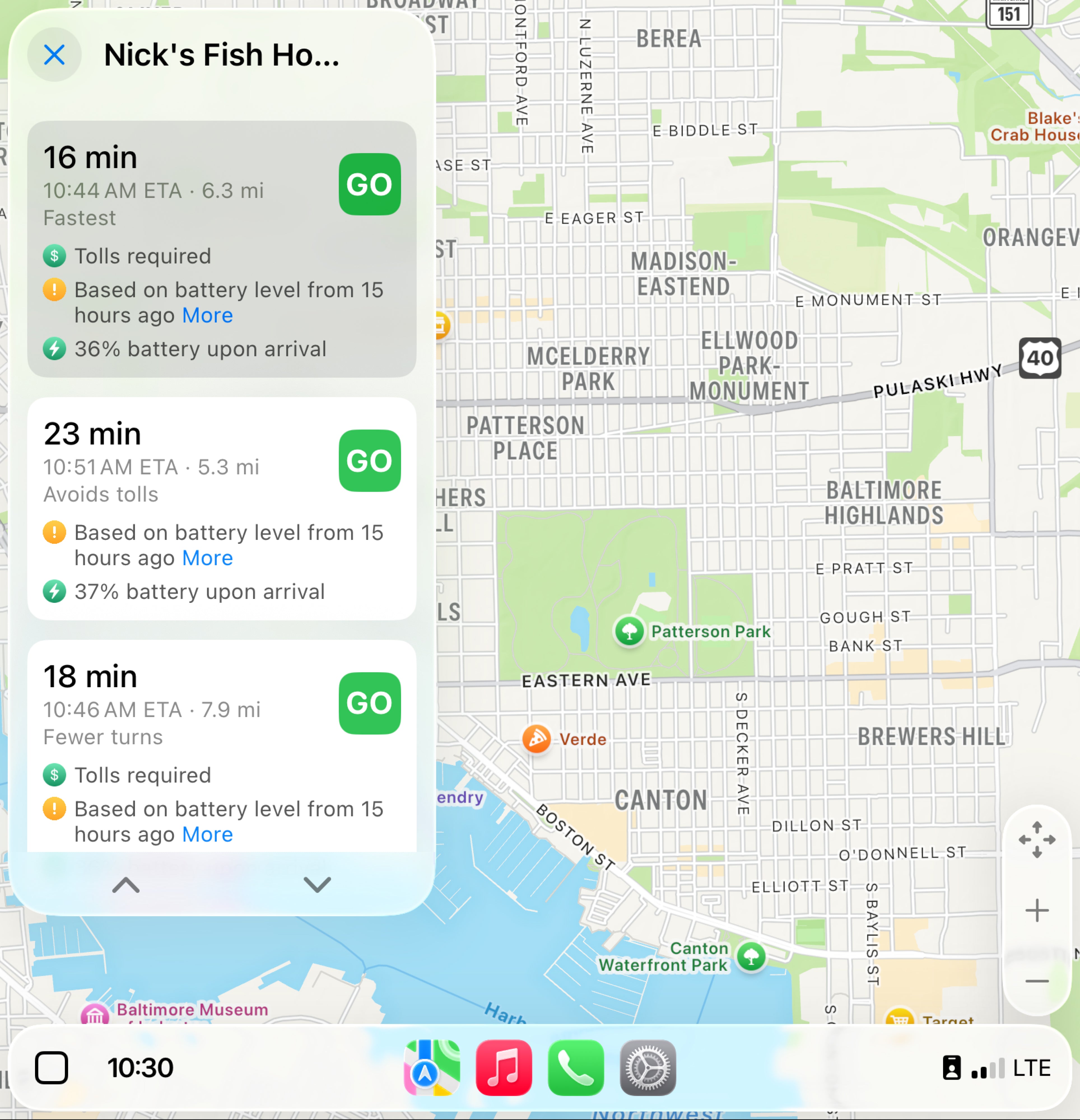 Teslahubs™ Space Box - CarPlay pour Y, 3, S, X, Cybertruck