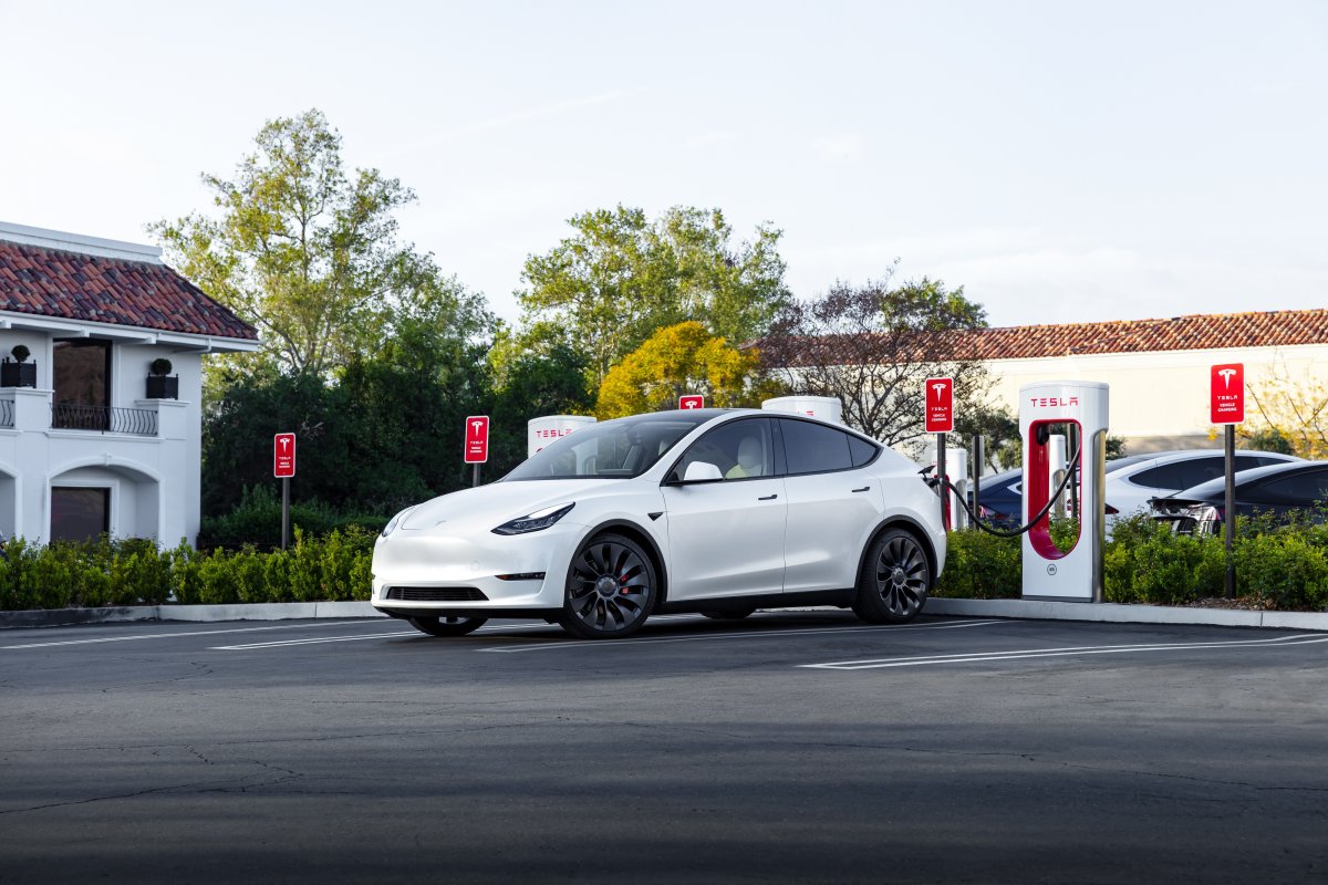 Tesla Reaches 85,000 Supercharger Stalls Across 9,000 Sites