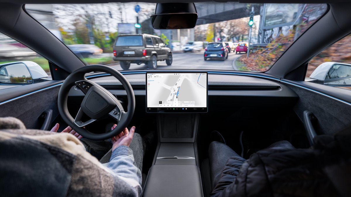 Tesla FSD is 'Coming Soon' to Israel: Transport Minister