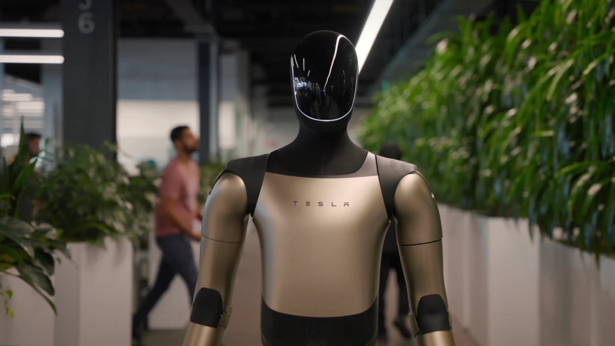 Tesla app 4.59.0: Robot controls, Self-Driving stats, and custom wraps