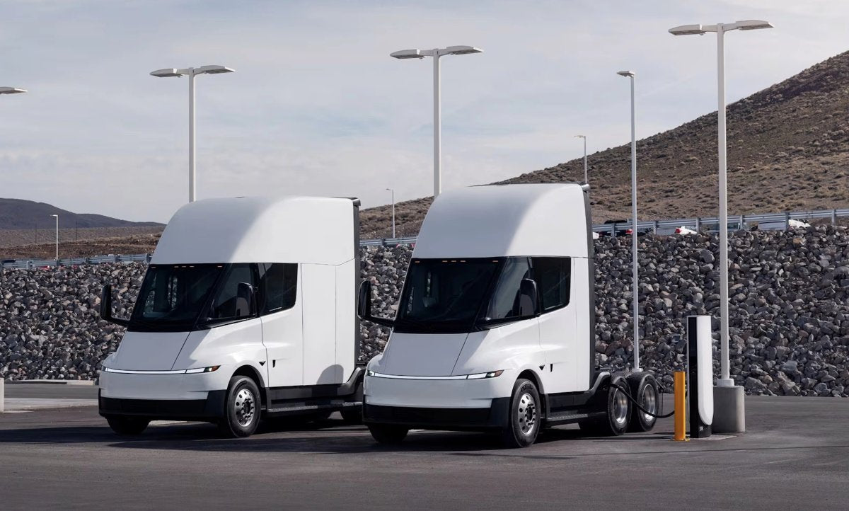 Tesla Semi’s Official Battery Capacity Revealed in CARB Filing