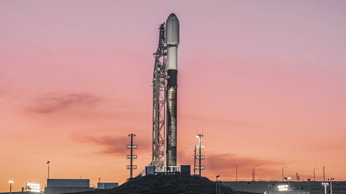 SpaceX Files FCC Application for Next-Gen Starlink Gateway