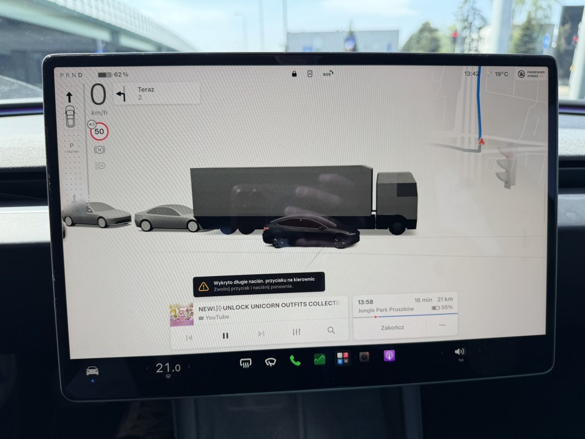 Tesla Adds European-Style Semi-Truck Visualizations