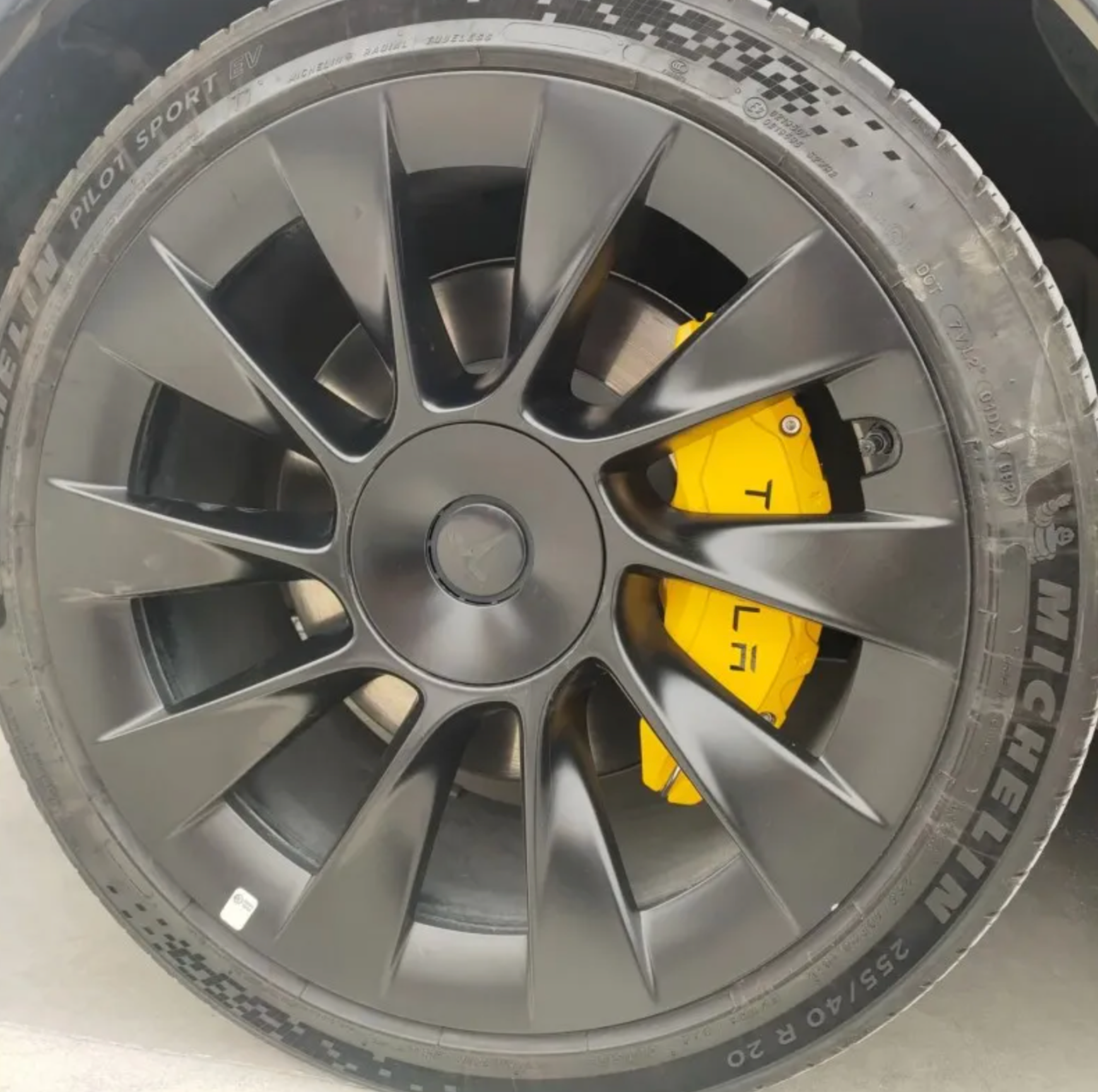 TeslaHubs™ Aluminium Caliper Covers for Model Y