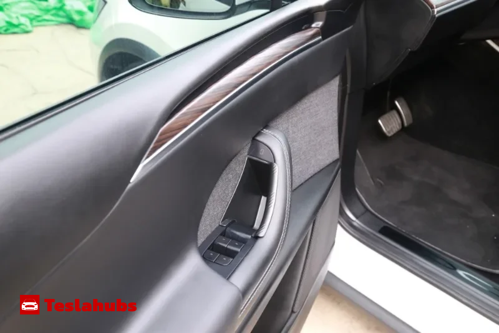 Teslahubs™ Door Handle Storage Box for Model X