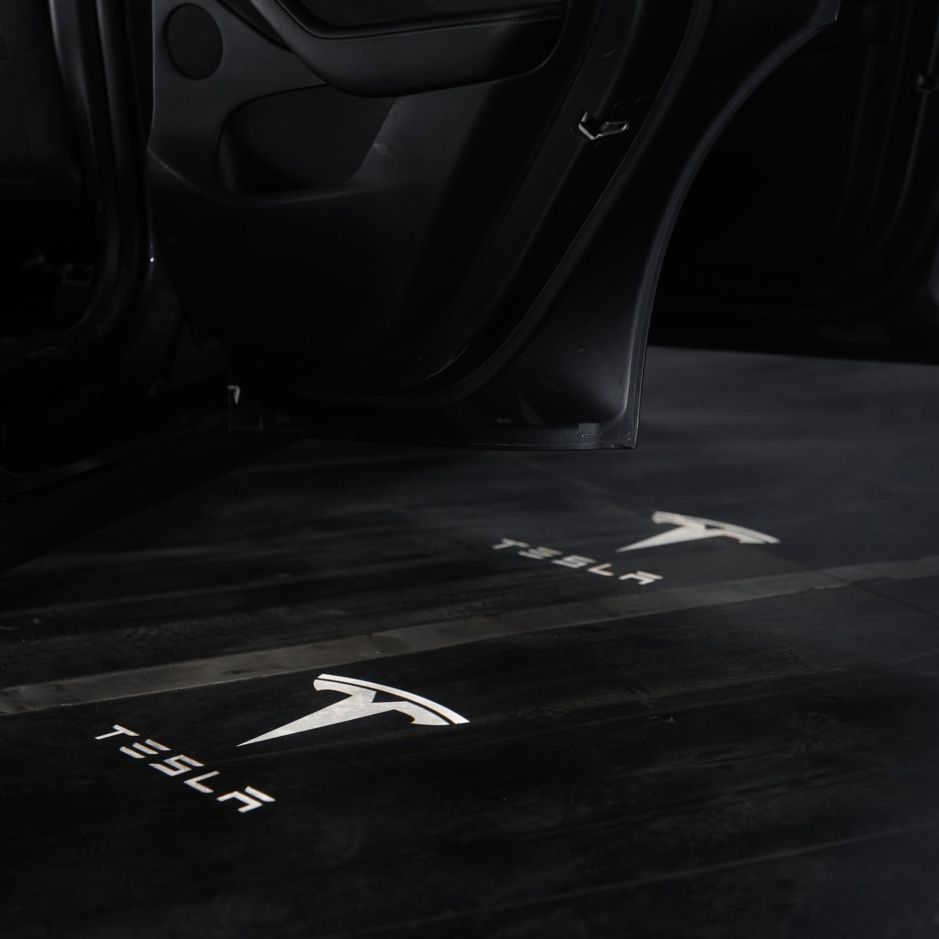 Midnight Glow — Tesla Projector Door Lights for Tesla Model S, 3