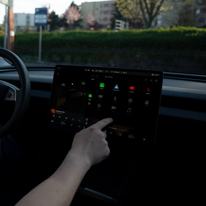 Teslahubs™ Space Box - CarPlay for Y, 3, S, X, Cybertruck, Juniper