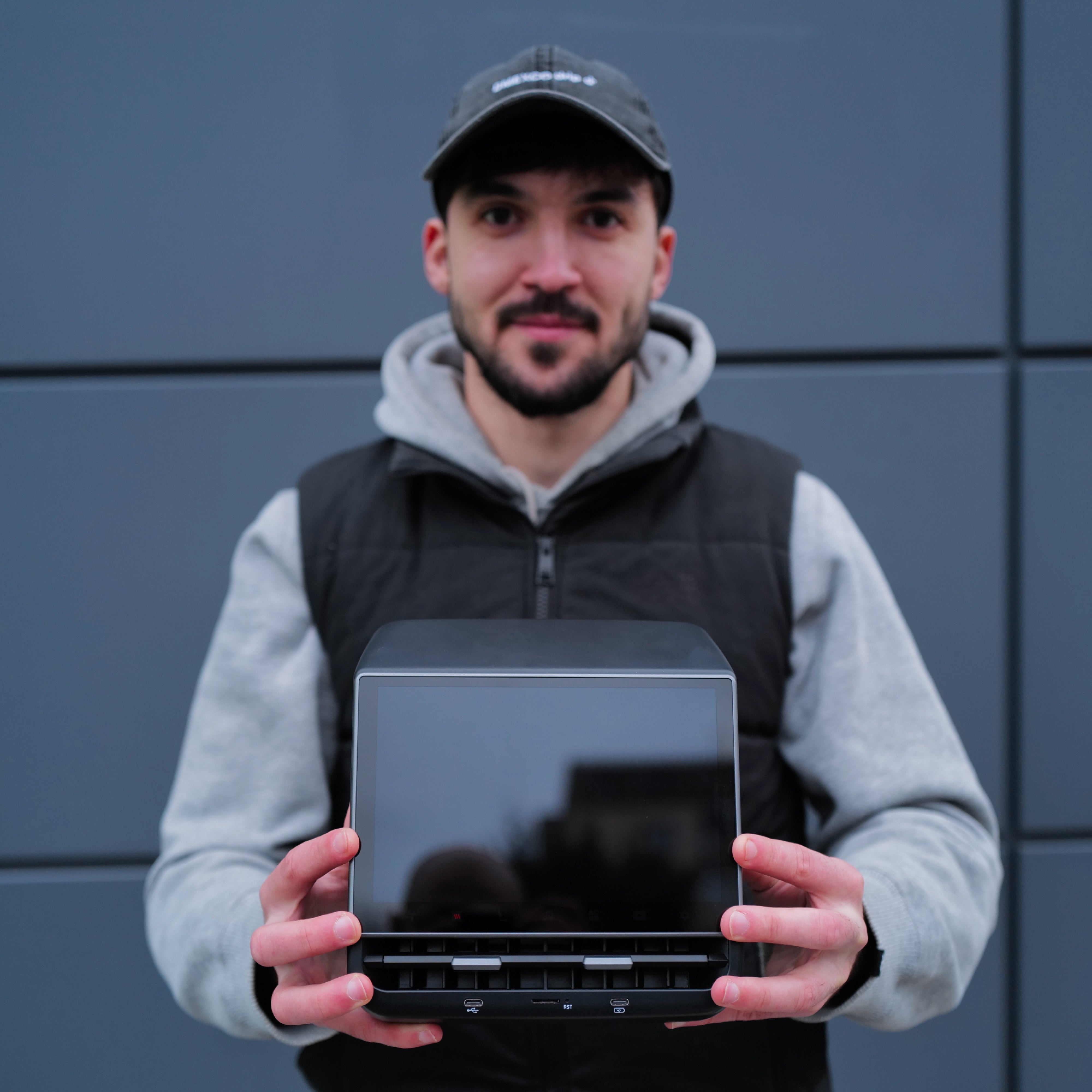 Teslahubs™ Rear Display Screen ULTRA