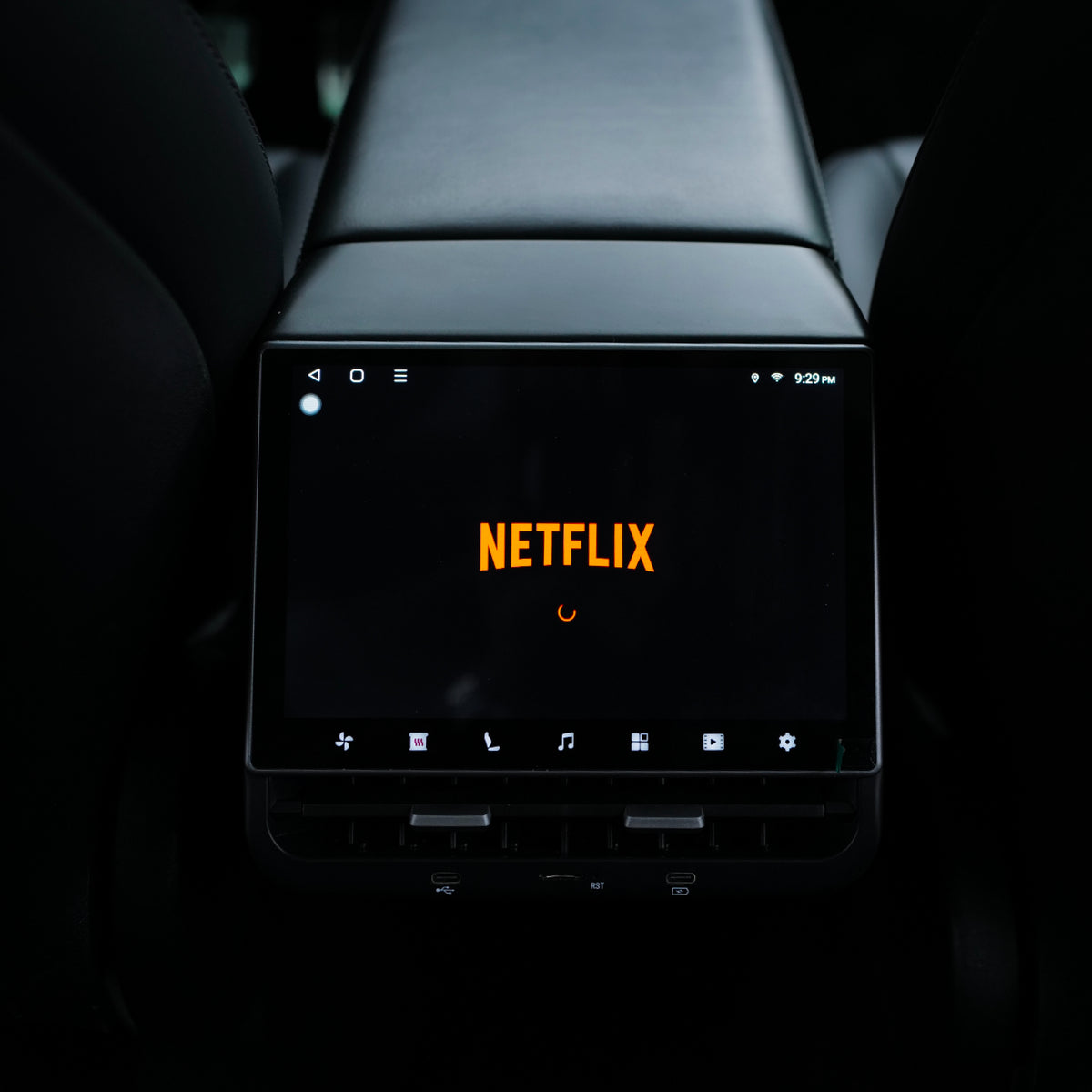 Rear Display Ultra for Tesla Model 3 & Y – Hub
