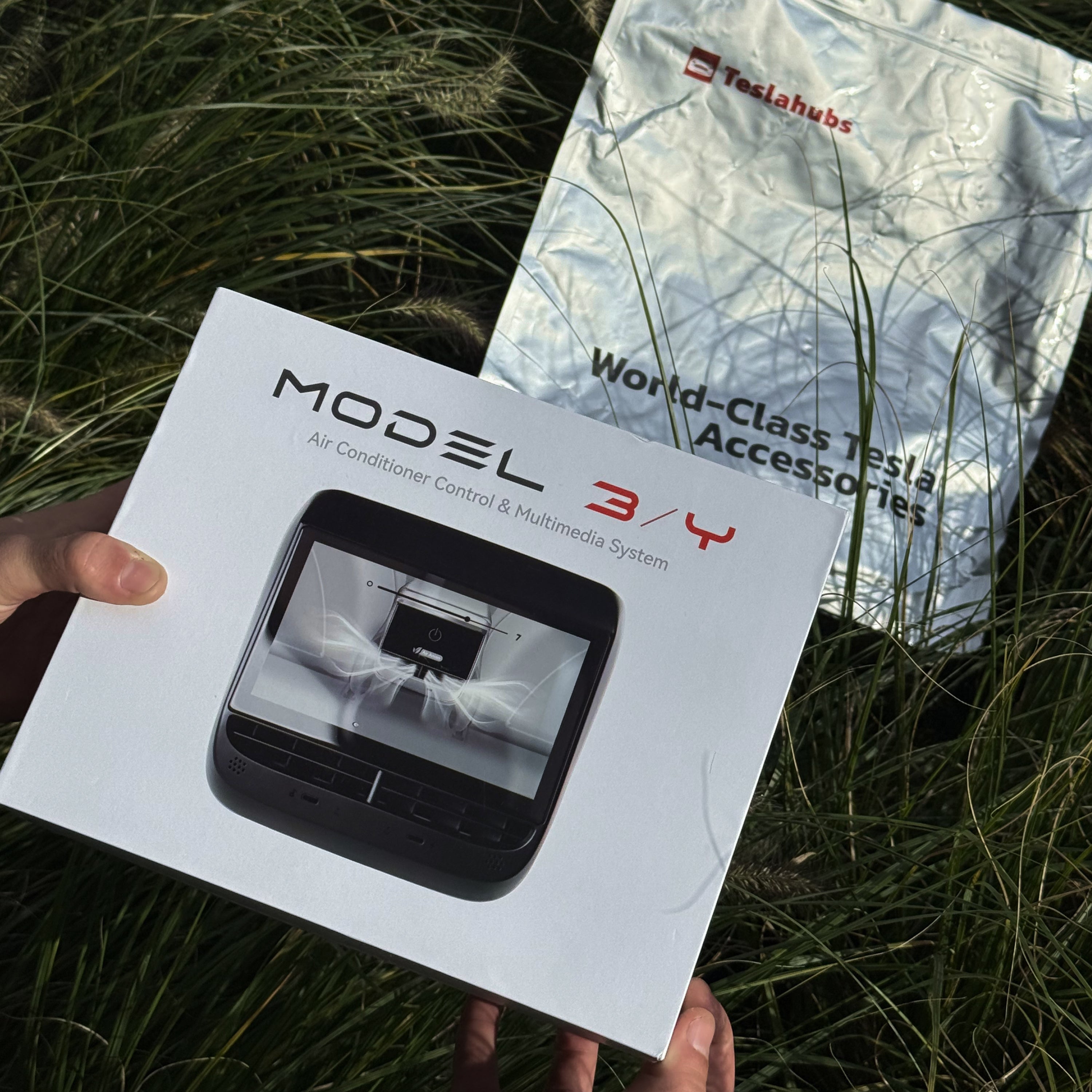 Teslahubs™ Rear Display Screen