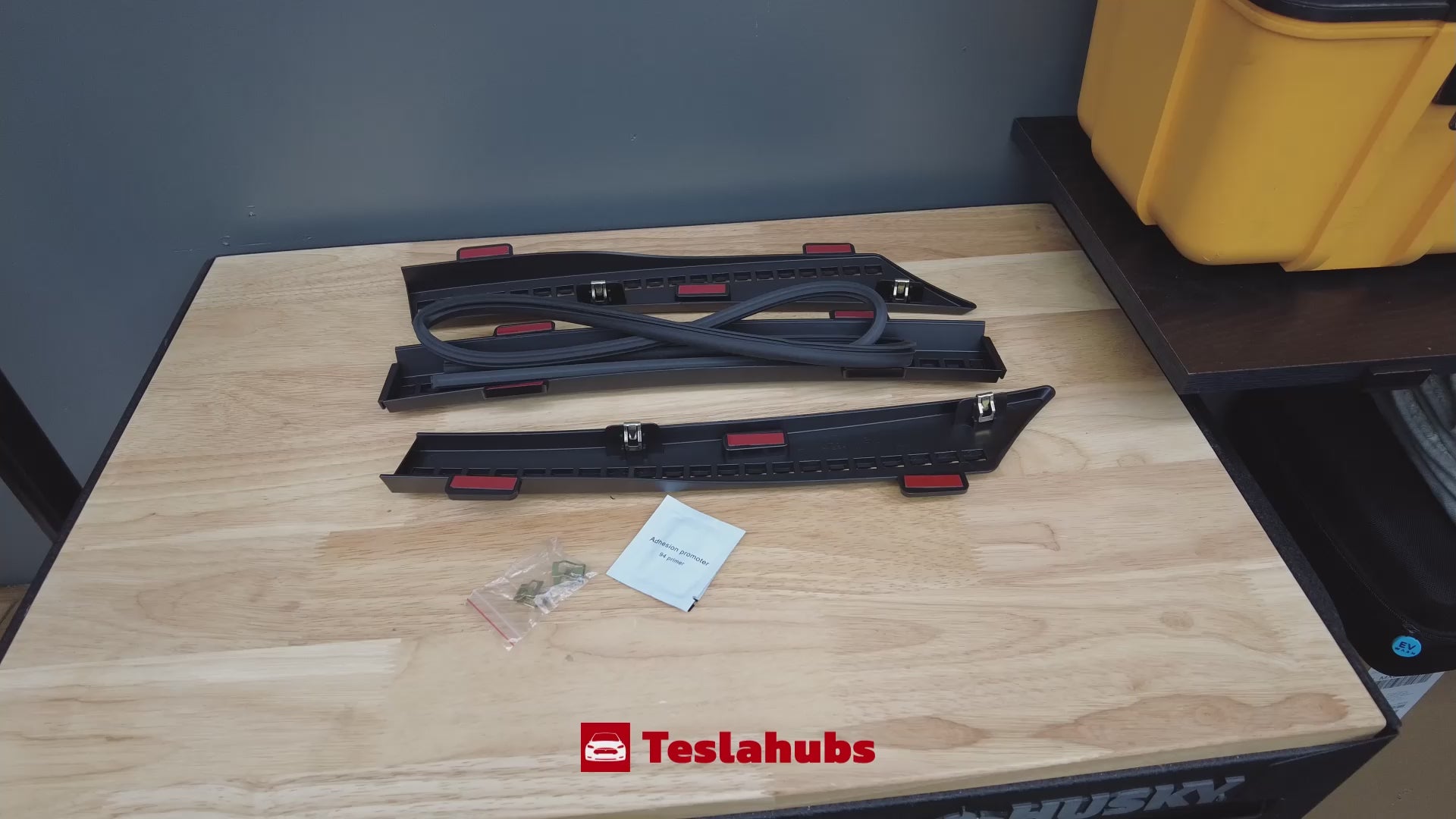 Teslahubs™ Frunk Guard: Leakage and Dust Protection